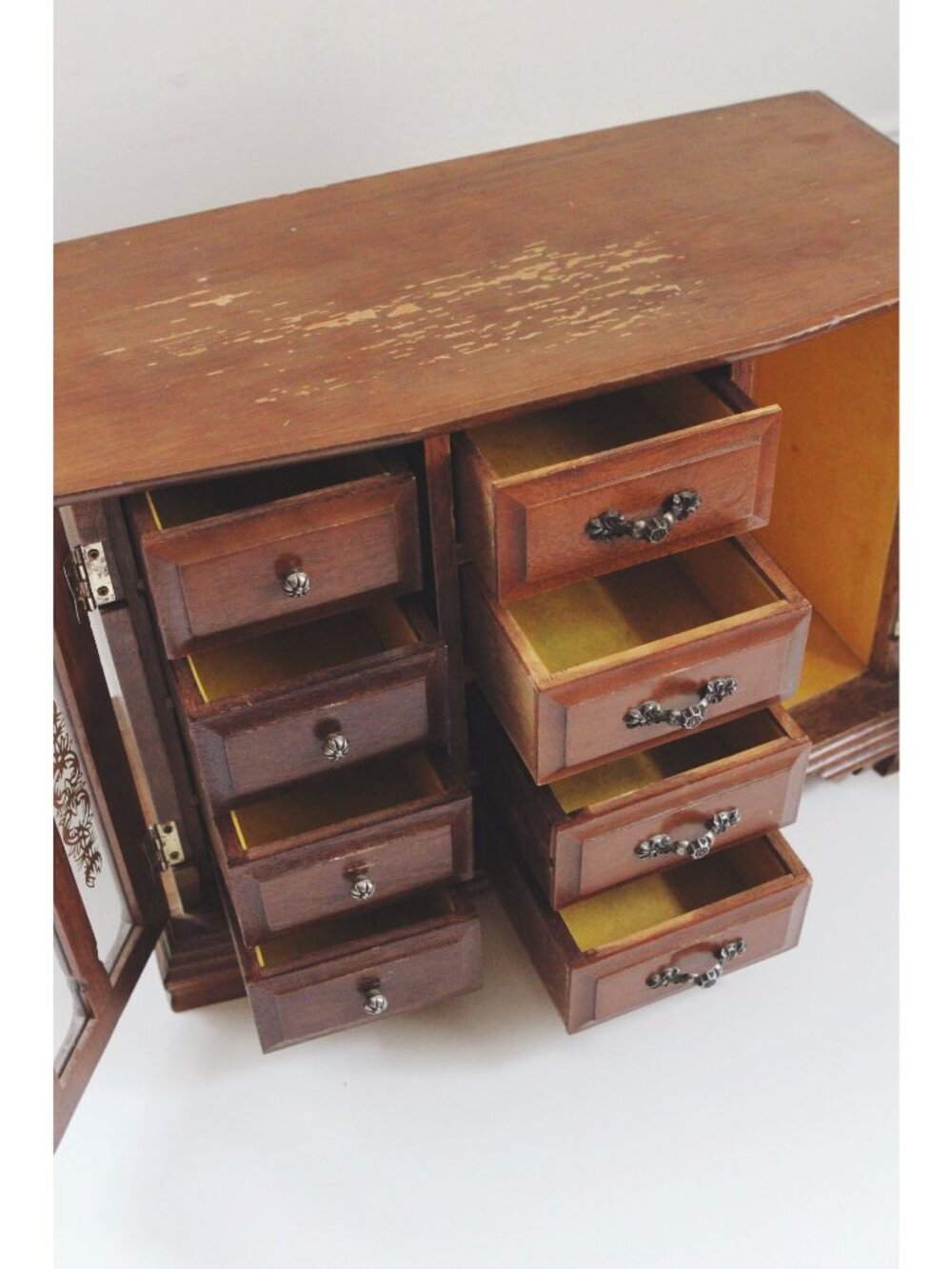 Vintage Wooden Jewelry Box Armoire London Leather - Ornate Glass Doors - Mid Cen - Picture 5 of 8